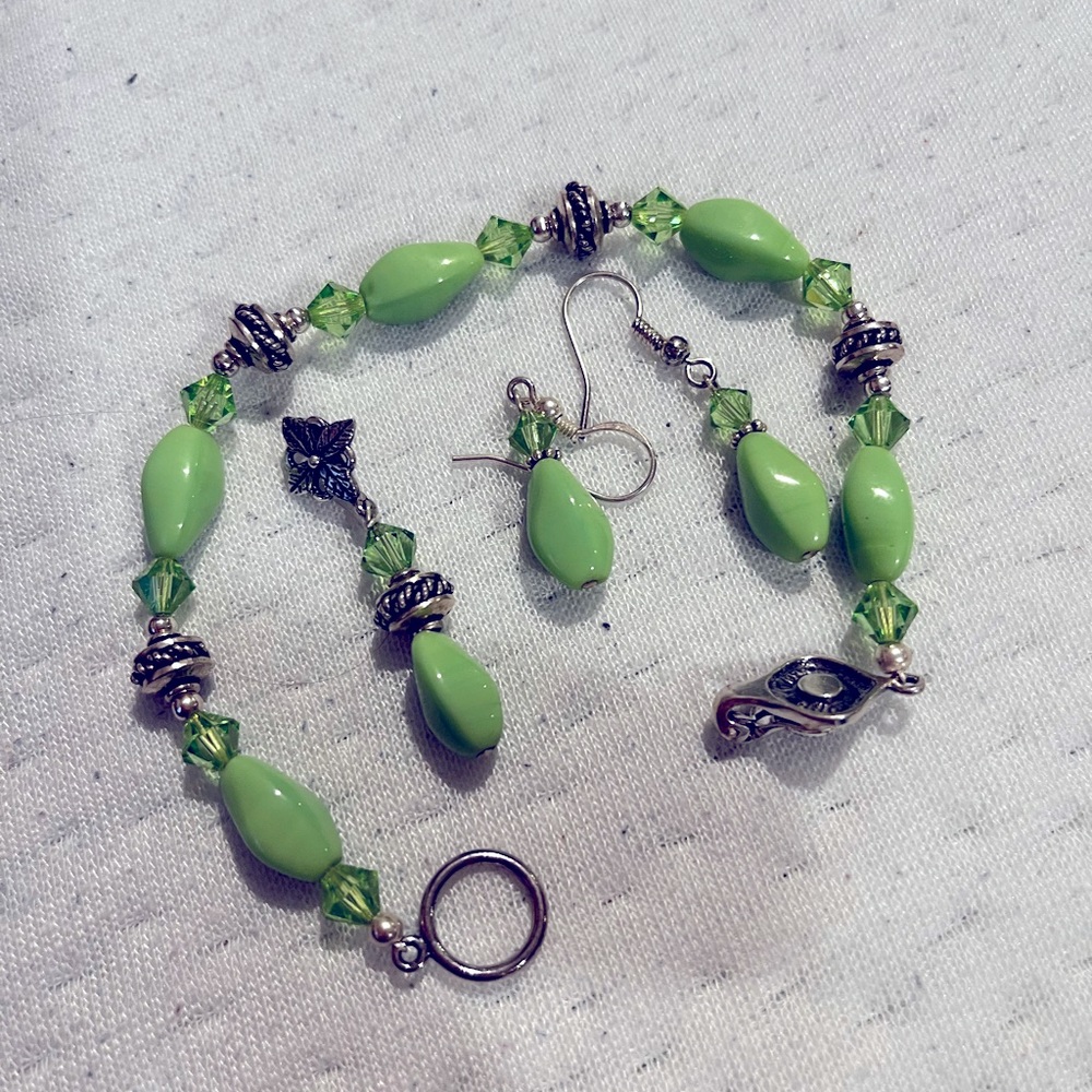 Lime green bracelet/earrings/necklace pendant.